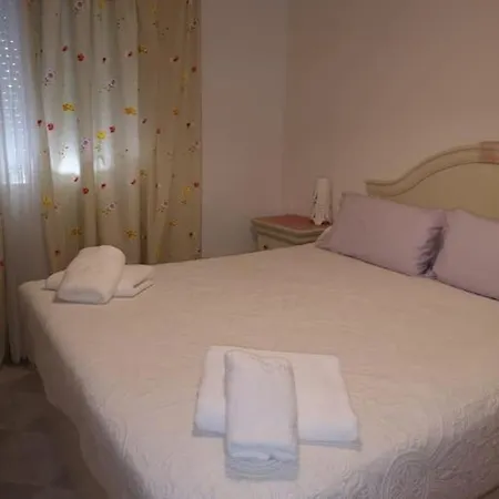 Mi Pisito La Mana Apartment